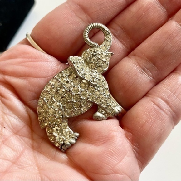 Antique Vintage Pave Rhinestone Art Deco / Nouveau Elephant Pot Metal B… - Picture 2 of 6